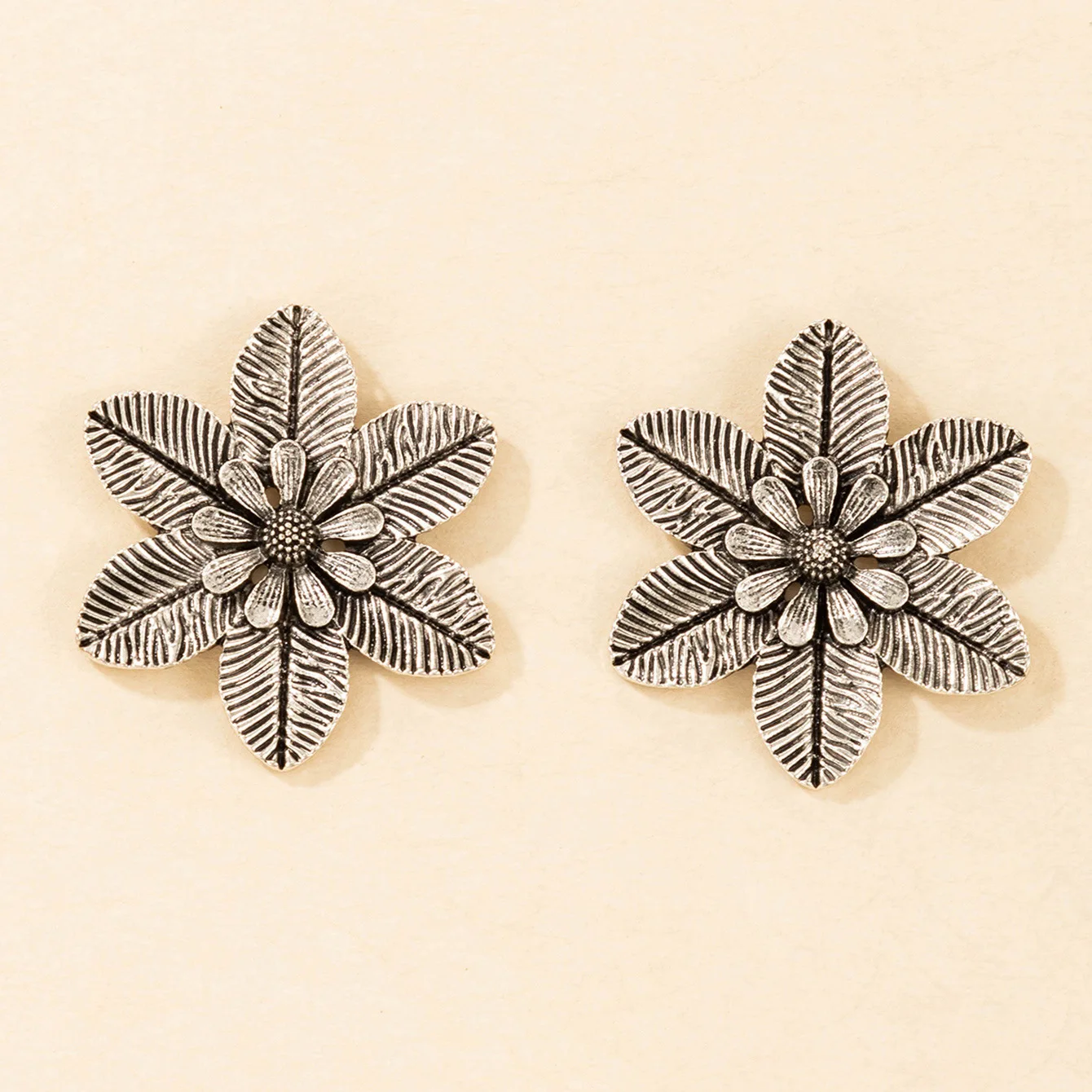 Ethnic Chic Fashion - A pair of ethnic style flower