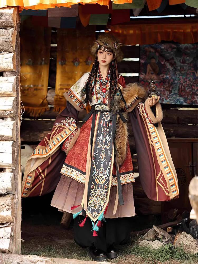 Ethnic Clothing & Online Fashion Store Khaadi Pk - Ethnic Tibetan Style Embroidered Clothing Travel