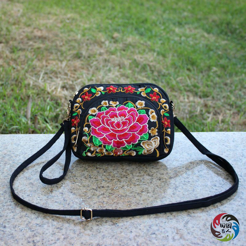 Ethnic Fabric - Ethnic Style Embroidered Canvas Shoulder Bag
