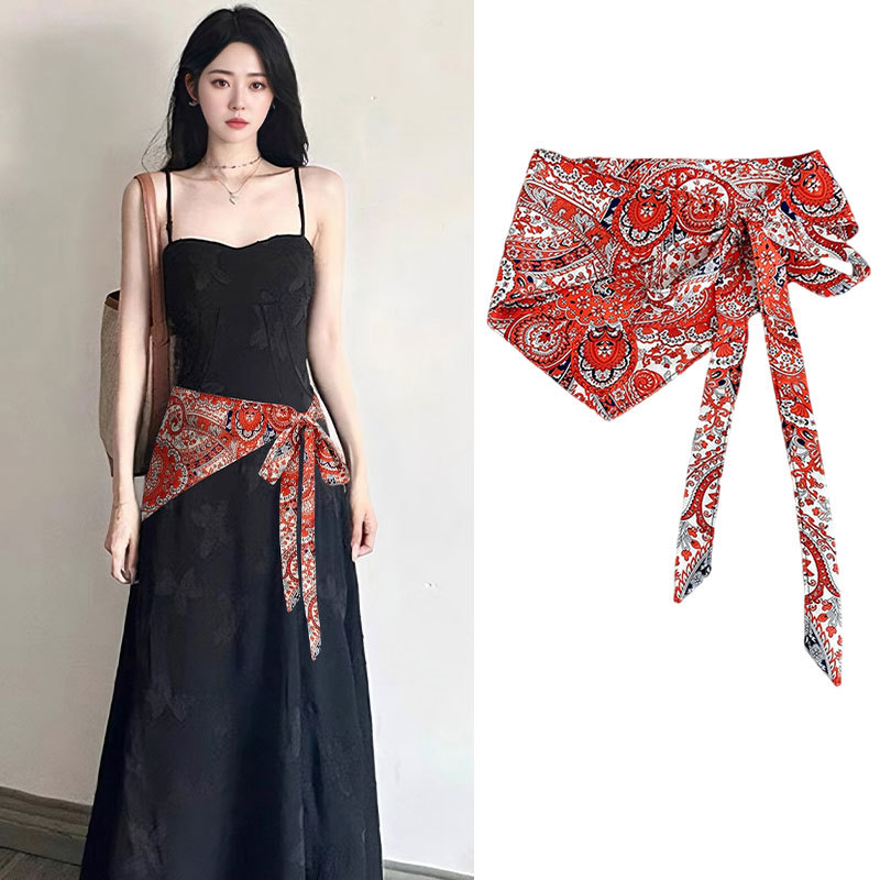 Cashew flower triangular scarf - Ethnic Fashion Accessories recension och pris