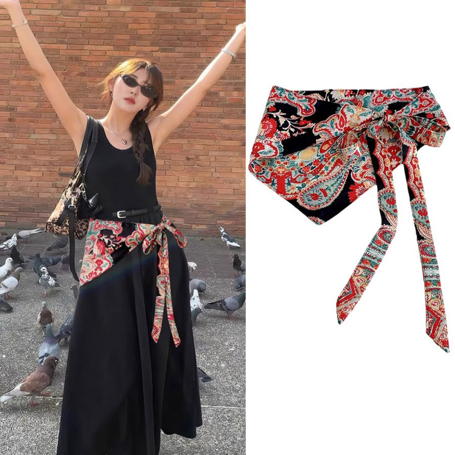 Cashew flower triangular scarf - Ethnic Fashion Accessories recension och pris