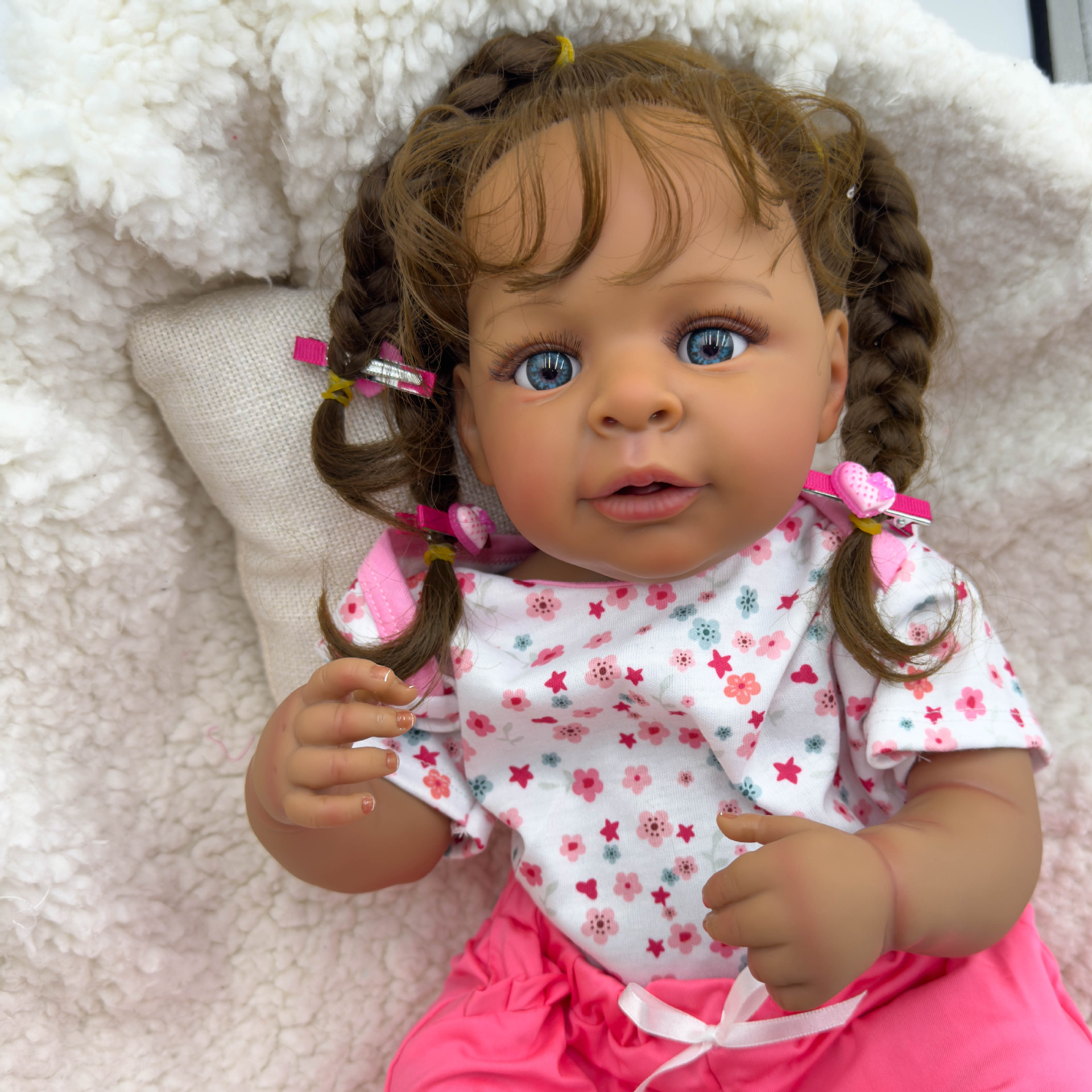 Dark Skin Jaylan bebe Doll Reb - Ethnic Fashion Model recension och pris