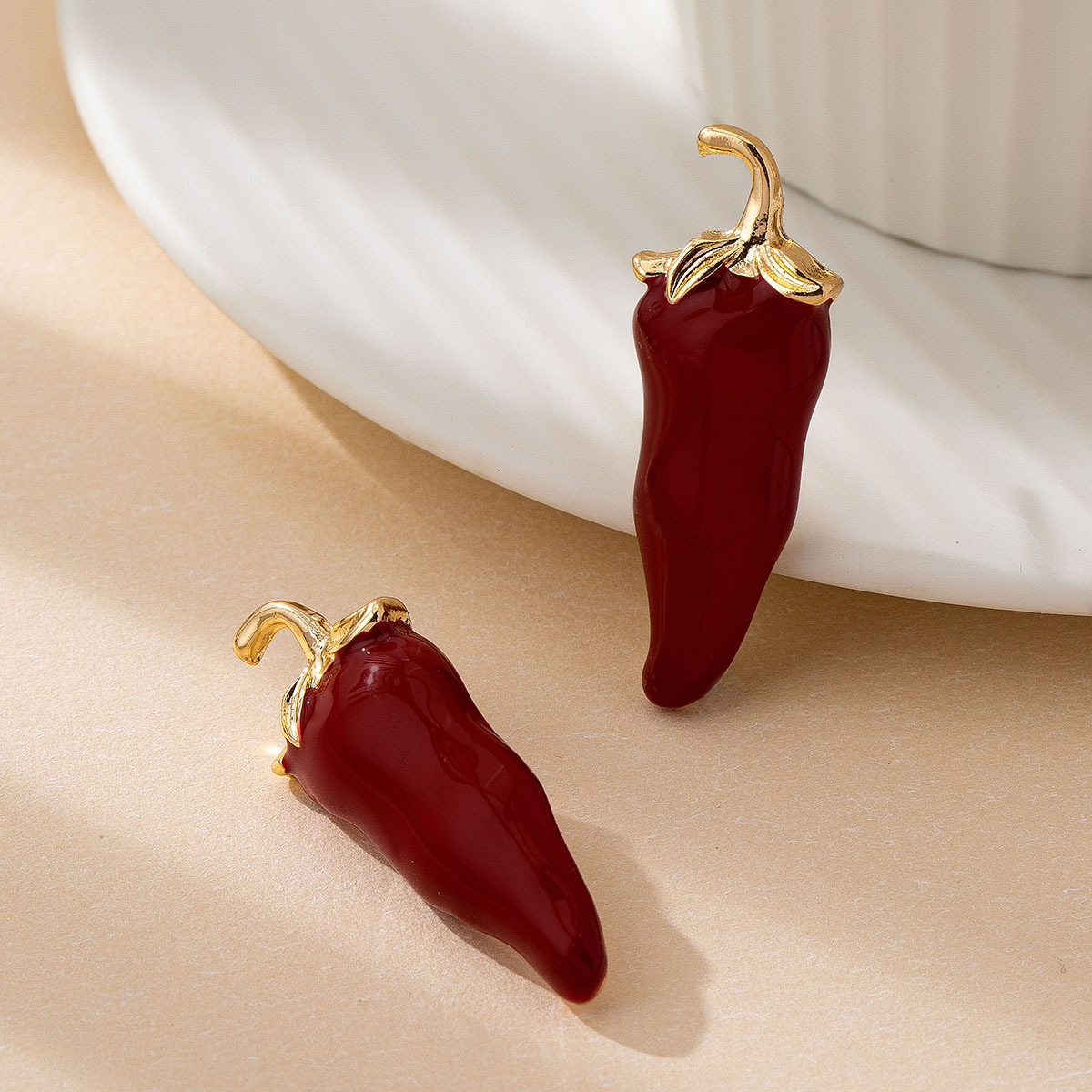 Quirky Chili Stud Earrings Wom - Ethnic Chic Fashion recension och pris
