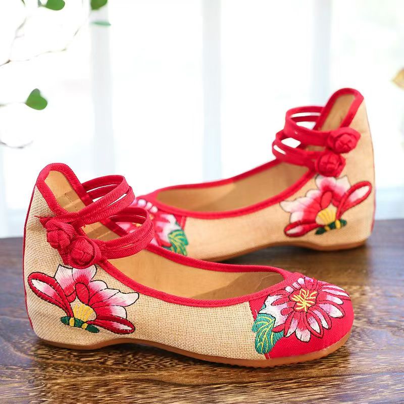 Woman Wedges Embroidered Cloth - Ethnic Fabric recension och pris